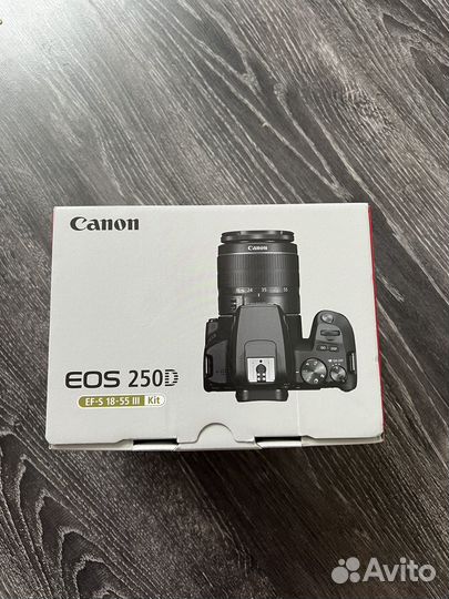 Фотоапарат Canon eos 250D