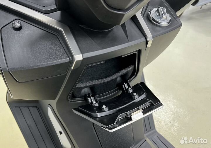 Максискутер ariic 318 красный