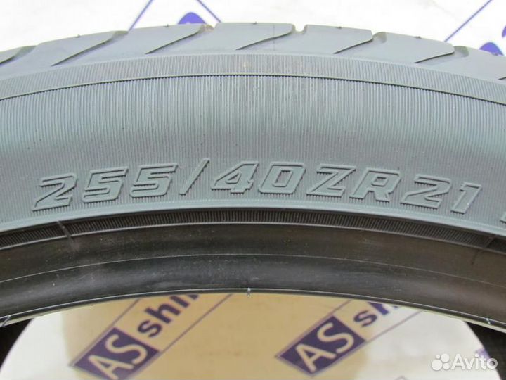 Yokohama Advan Sport V105 255/40 R21 99G