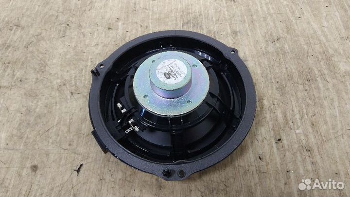 Динамик двери задней правой Land Rover / Discovery