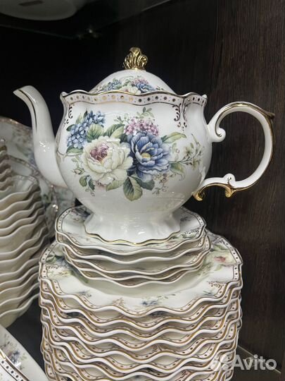 Чайно столовый сервиз