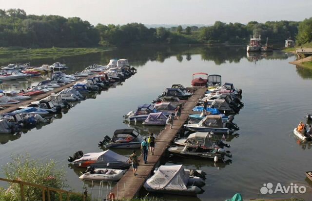 Стоянка лодок катеров