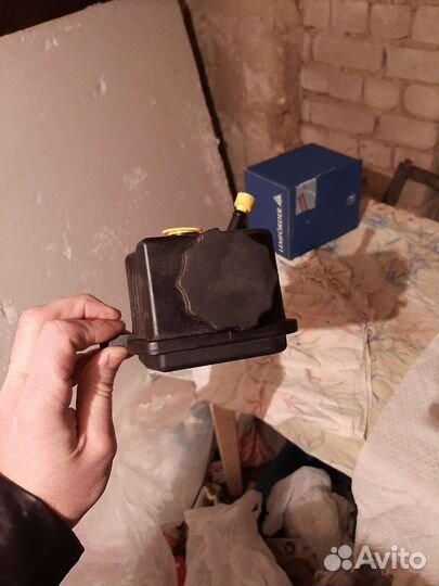 Бачок гур mercedes w220