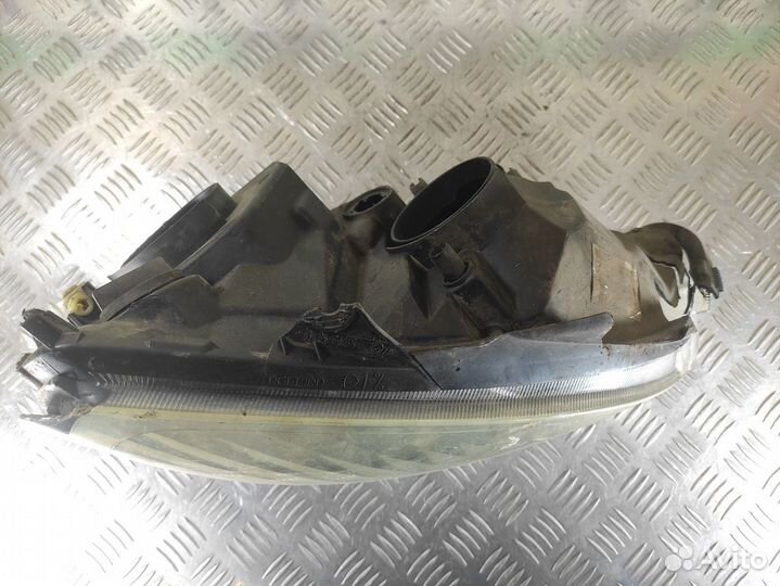 Фара правая Renault Clio 1998-2008