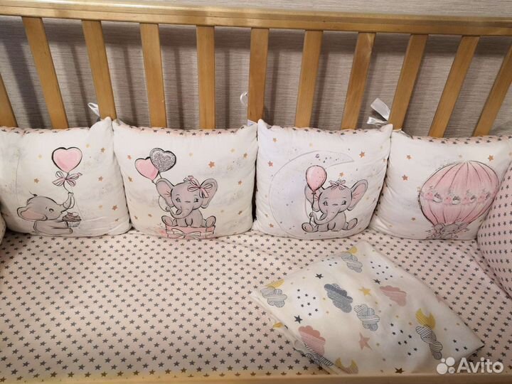 Бортики в кроватку+2 простыни