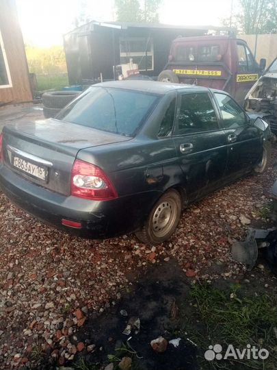 LADA priora седан 2011г. На разбор