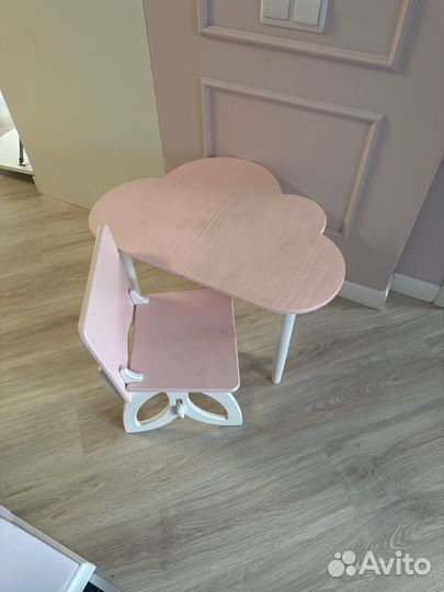 Детский стол и стул