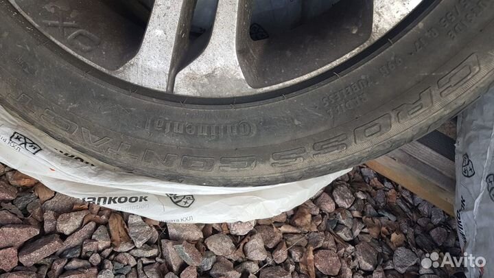 Continental CrossContact LX 235/55 R17