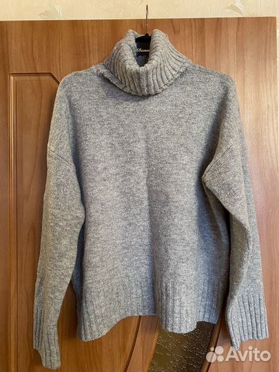 Свитер кофта разные