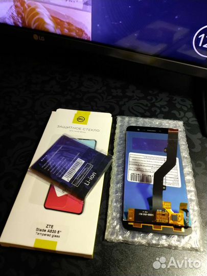 Модуль (матрица +тачскрин)на ZTE blade a520