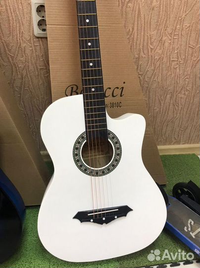 Гитара акустическая