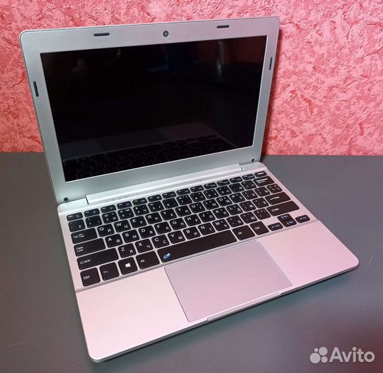 Нетбук Vovola (IPS матрица, 8 Гб, SSD, 10 часов)