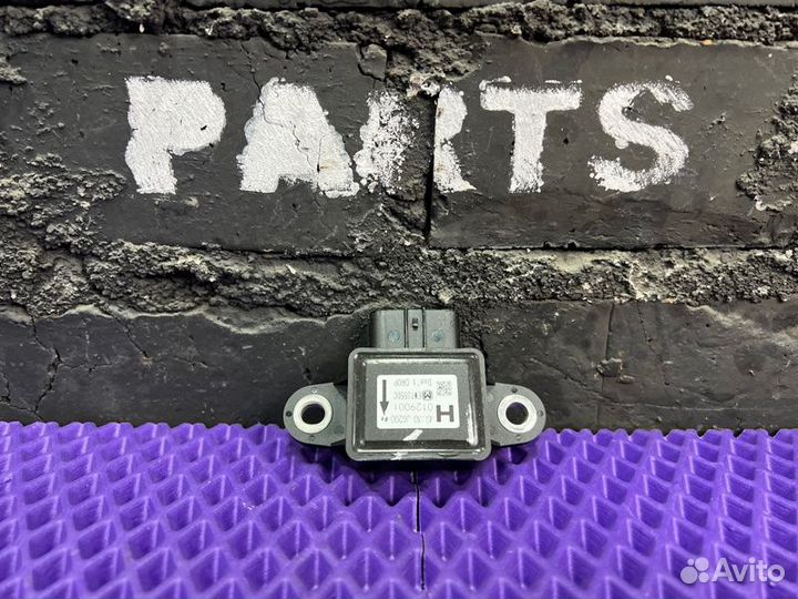 Датчик ускорения Nissan X-Trail NT31-109086 MR20DE