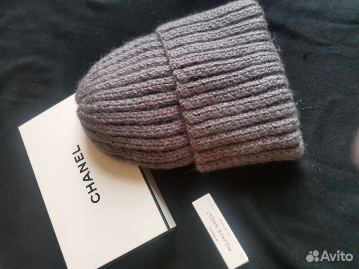 Шапка женская и мужская вязаная ручная работа