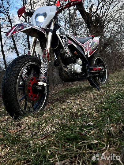 Мотоцикл D10 250