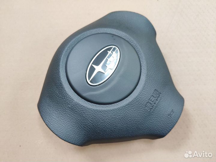 Заглушка руля Субару Импреза