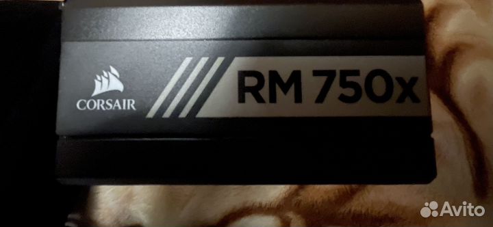 Блок питания Corsair RM 750x