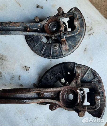 Кулак поворотный Фольксваген Туарег 1