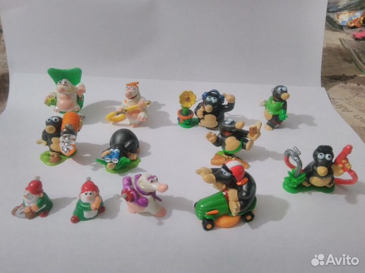 Киндер- игрушки 90-х серии разные