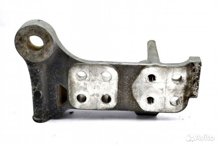 Кронштейн переднего бампера, левый DAF XF95 (01.02