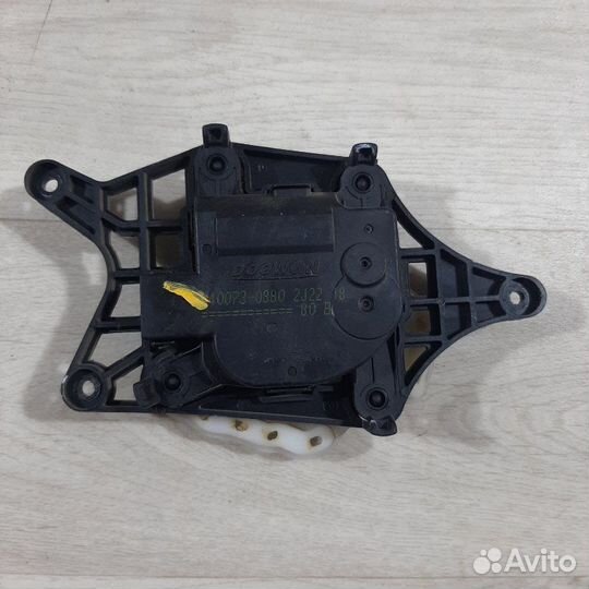 Сервопривод заслонок печки Hyundai Solaris седан