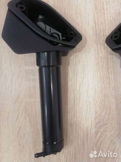 Омыватель фар левая