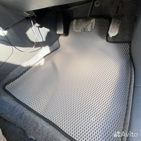 Коврики EVA 3Д на RAV4 XA10 серый+черный