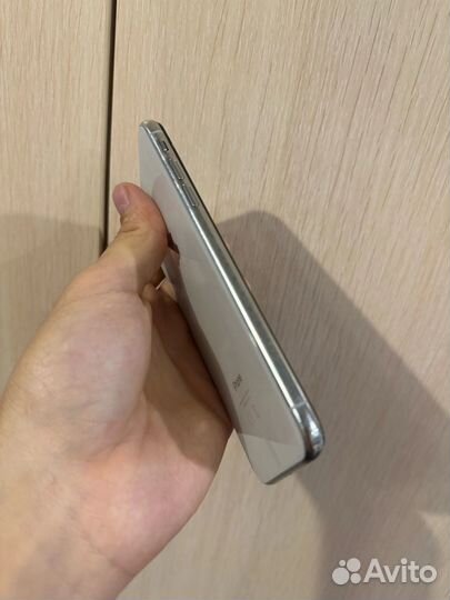 iPhone X, 256 ГБ