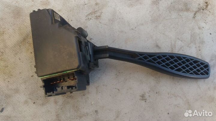 Переключатель стеклоочистителей Mitsubishi Carisma