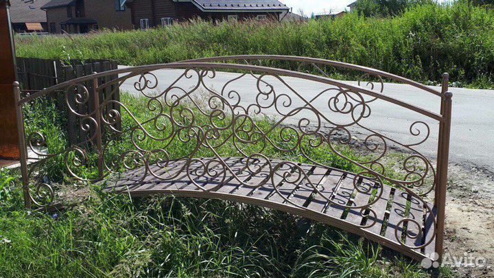 Мостик садовый