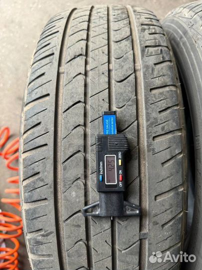 Goodyear EfficientGrip SUV 225/65 R17 102H