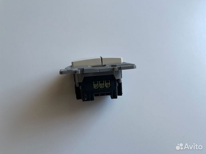 Диммер Legrand Etika (672318)