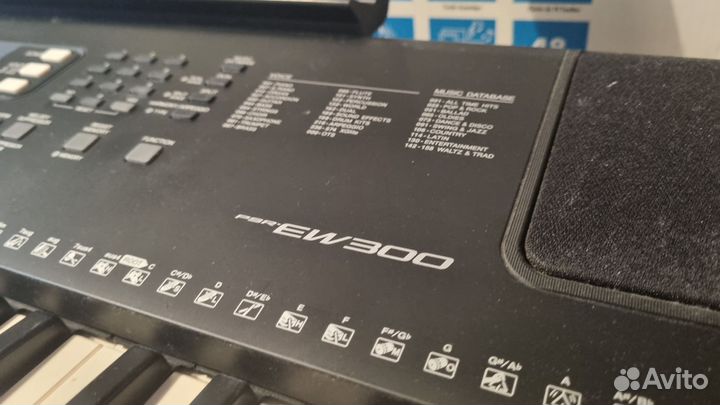 Синтезатор Yamaha PSR EW300