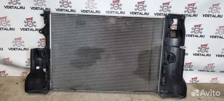 Радиатор охлаждения двигателя Volvo S80 седан