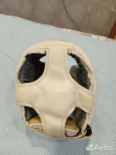 Продам шлем для занятий карате