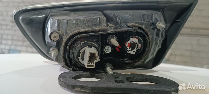 Продам фонарь лансер 10 рест