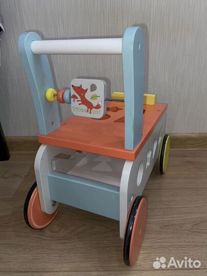 Развивающая каталка для малышей