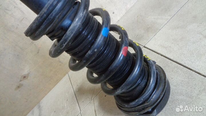 Пружина передняя Lexus IS (XE30)