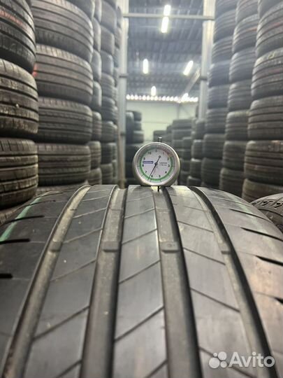 Bridgestone Turanza T005 255/40 R18 99Y