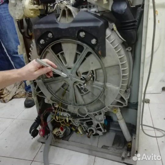 Ремонт холодильников Ремонт стиральных машин