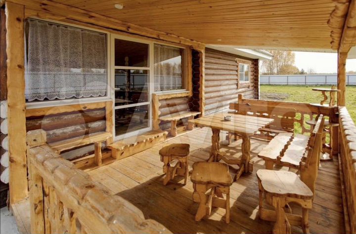 Дом 350 м² на участке 20 сот.