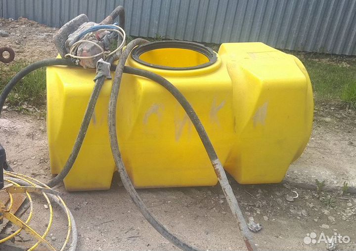 Емкость пластиковая Т500 бу