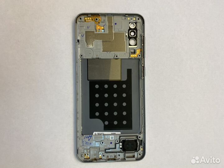 Смартфон Samsung A505 (A50) в разборе