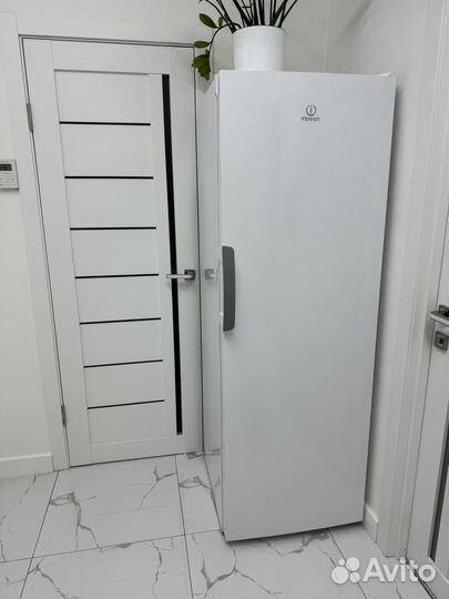 Морозильная камера indesit