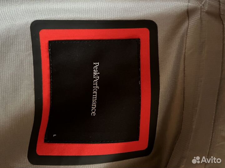 Горнолыжная куртка Peak Performance