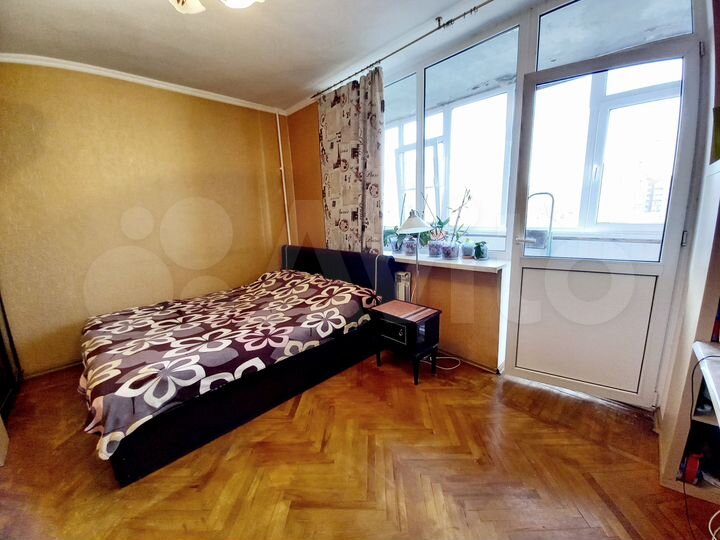 3-к. квартира, 90 м², 6/9 эт.