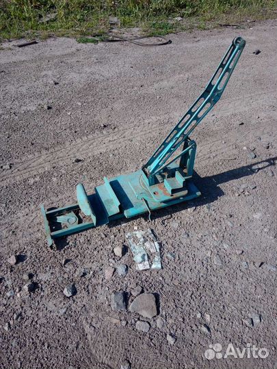 Игрушка кран СССР