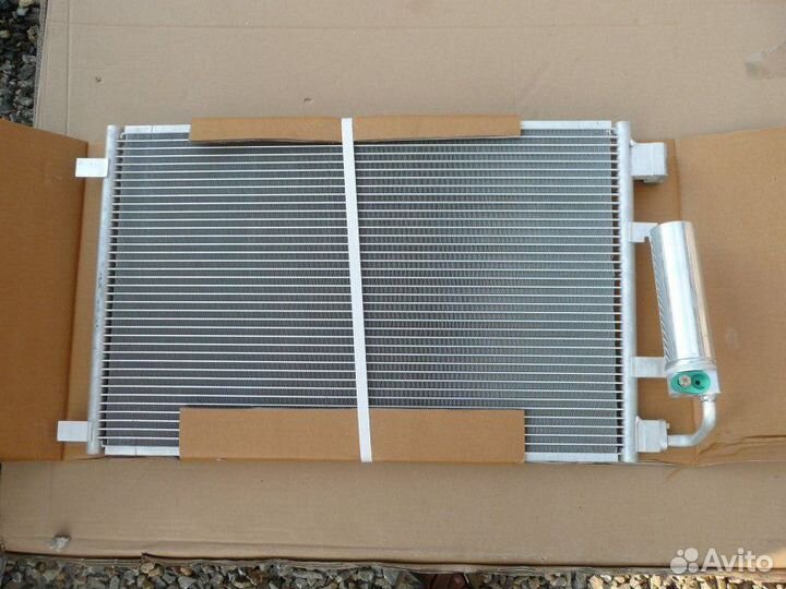 Радиатор кондиционера Nissan Qashqai J10 2010-2014