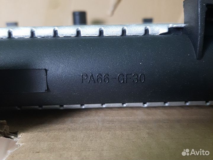 Радиатор на тойоту короллу