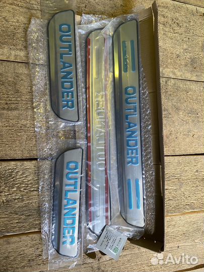 Накладка порога mitsubishi outlander 3